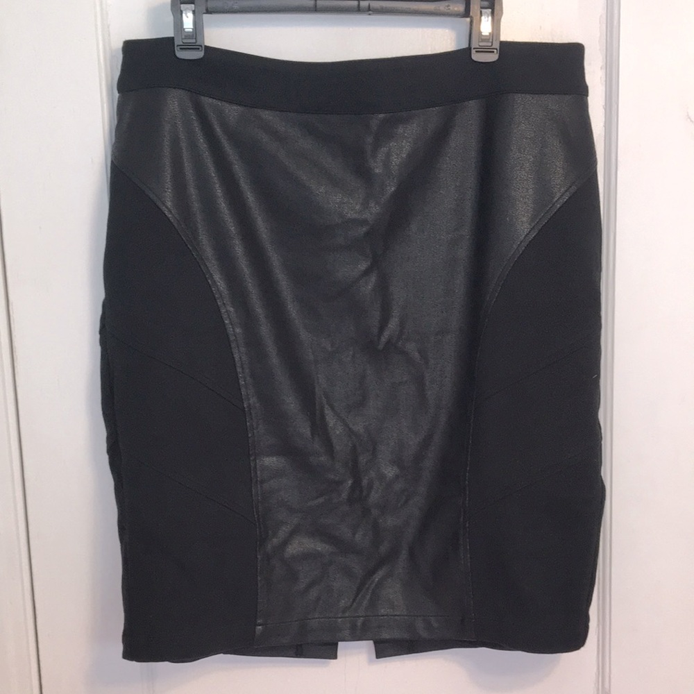 Stretch pencil black skirt with faux leather panel